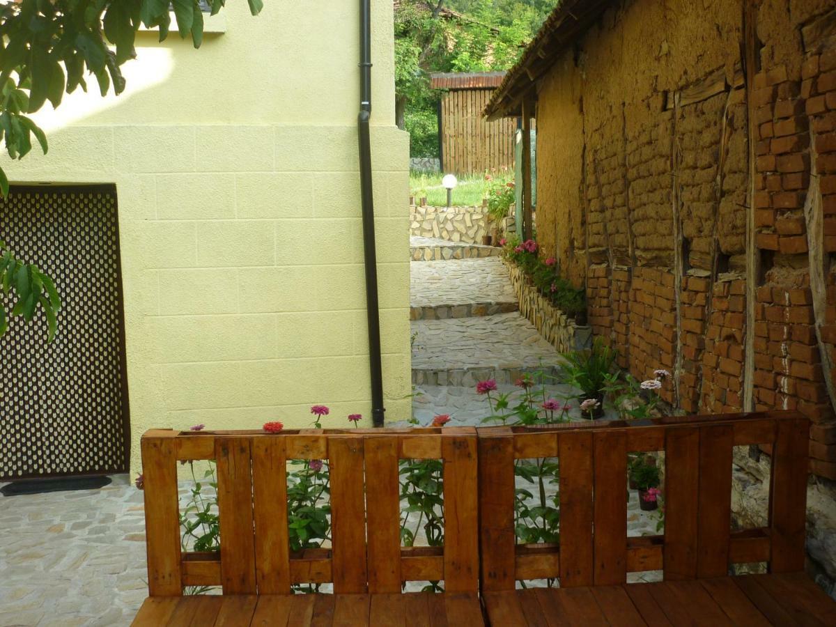 Guest House „Ivanovata House” Yanovets Exterior foto